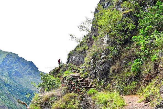 07 Day: Inca Jungle Adventure with Mountain Bike, Rafting, Zipline & Trek - Rafting Day in the Inca Jungle: Class II to III fun