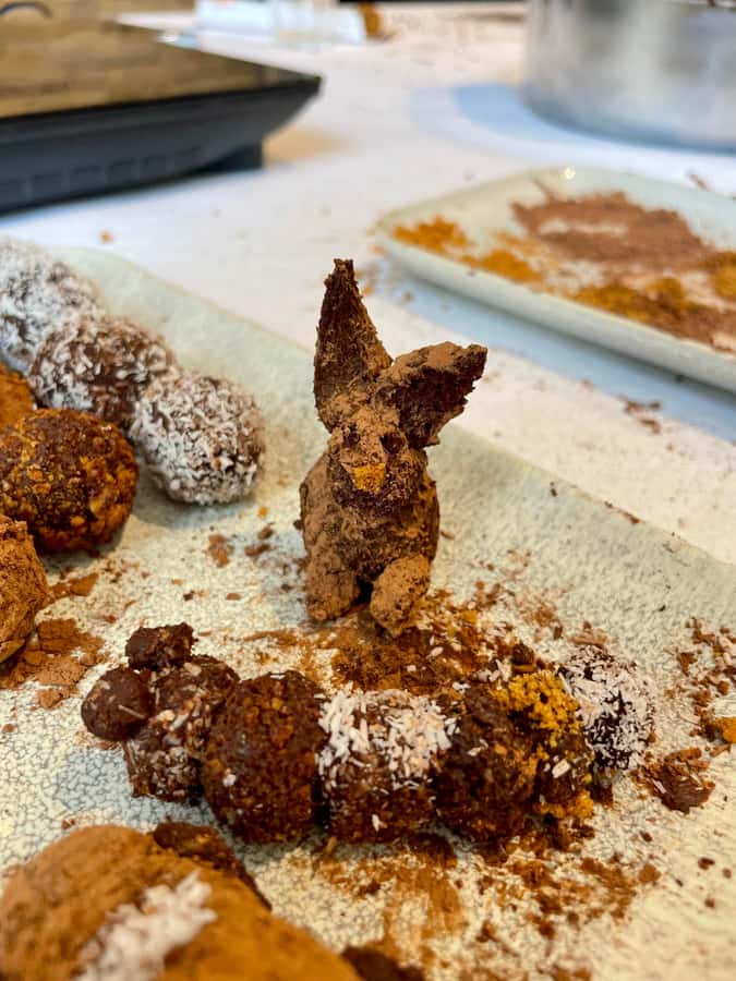 1.5h Cusco Chocolate Workshop - Truffles & Hot Chocolate - The Hot Chocolate Break While Truffles Chill
