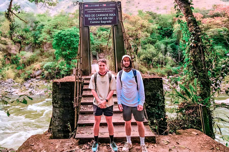 2-Day Inca Trail Hike to Machu Picchu & Panoramic Train - Day 2: early bus up, guided Machu Picchu, and optional mountain hikes