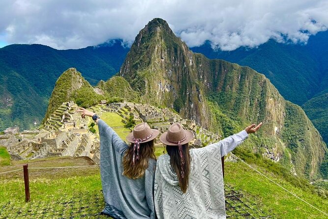 2-Day Machu Picchu Tour by train from Cusco ( All included ) - Machu Picchu day: bus up, then a structured guided walk