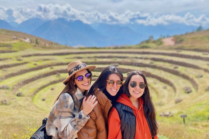 2-Day Sacred Valley & Machu Picchu Group Tour from Cusco - Guide and service quality: why it affects your photos and your peace of mind