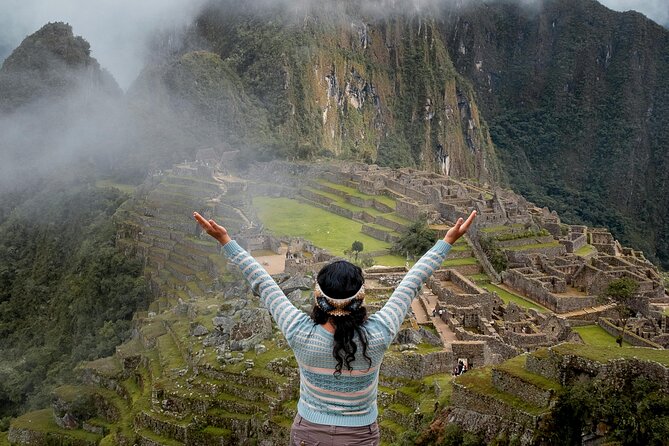 2-Day Sacred Valley & Machu Picchu Tour by Train from Cusco - Moray Inca Terraces: the agricultural science that still impresses