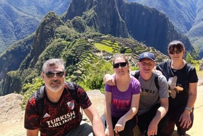 2-Day Sacred Valley & Machu Picchu Tour by Train from Cusco - Chinchero Weaving Center: alpacas, handcrafts, and real daily culture