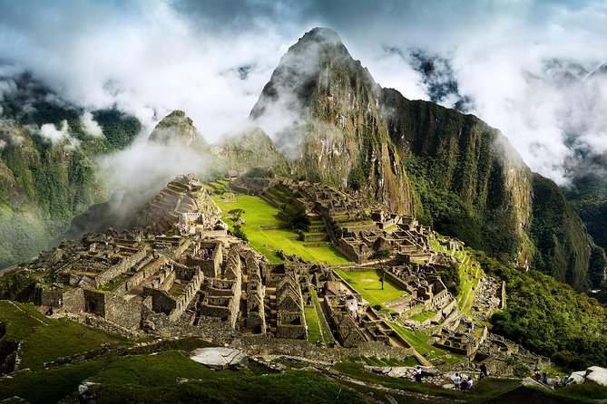 2 Day - Tour to Machu Picchu from Cusco - Group Service - Sunrise at Machu Picchu: the guided walk that sets you up to explore