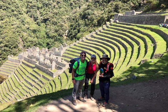 2 Days Inca Trail to Machu Picchu with hotel - Day 2 sunrise tour: a guided circuit through the key Machu Picchu structures