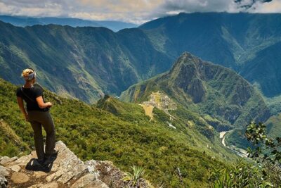 2 Days Machu Picchu Tour from Cusco - Day 2: the bus up, the guided 3-hour Machu Picchu route, then back to Cusco