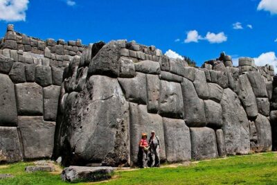 4-Day: All Included Excursion City Tour, Sacred Valley & MachuPicchu - Day 1 Cusco city tour: Korikancha, Sacsayhuamán, and the water-worship route