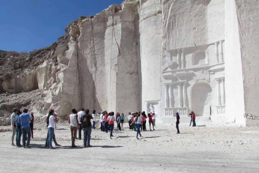 4-hour excursion: Sillar Route with Hiking in Culebrillas - Añashuayco Quarries: Where the Megacavado Gets Real