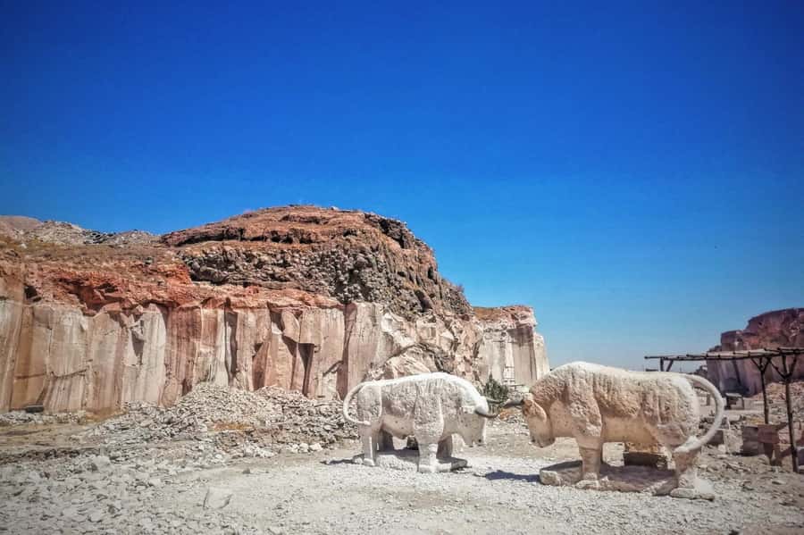 4 hours Tour: Route of Sillar with Trek in Culebrillas - Starting point and the early viewpoint stop (volcanoes + Chilina Valley)