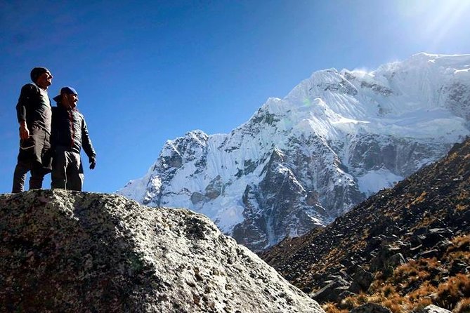 5 Day - Salkantay trek to Machu Picchu - Group Service - Day 3: Upper jungle walking, Lluskamayo River crossings, and La Playa hot springs