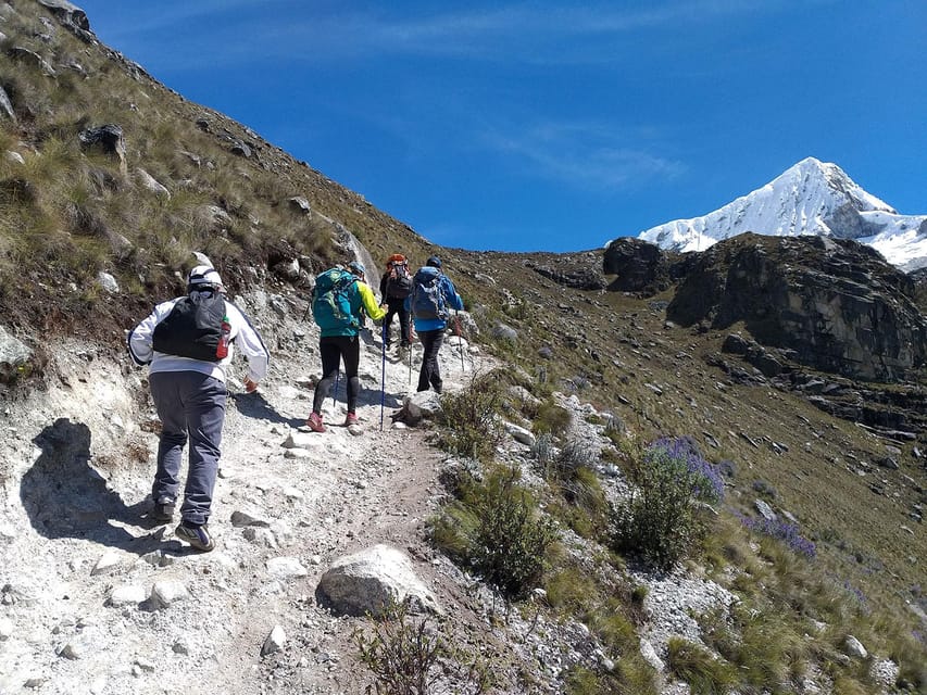 Ancash: Lagoon Route 69 - trekking guide |Full day| - What to pack for a full-day glacier-lake trek starting at 5:00 a.m.