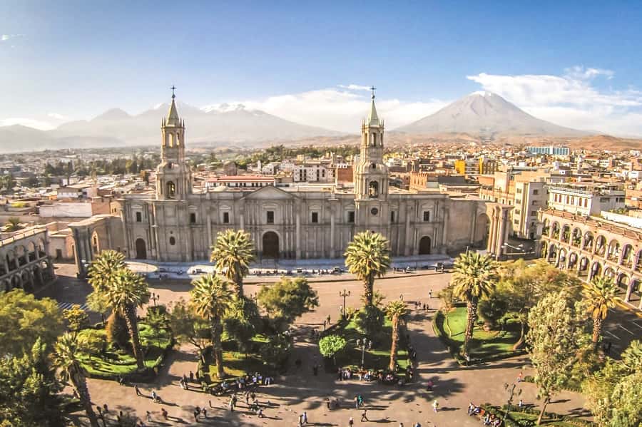 Arequipa: City Tour and Santa Catalina Monastery - Yanahuara viewpoint: the second angle that makes Arequipa make sense