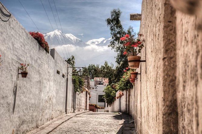 Arequipa, Historic and Colonial City and Santa Catalina Monastery - Plaza de Armas and the Jesuit Church near San Ignacio Dome