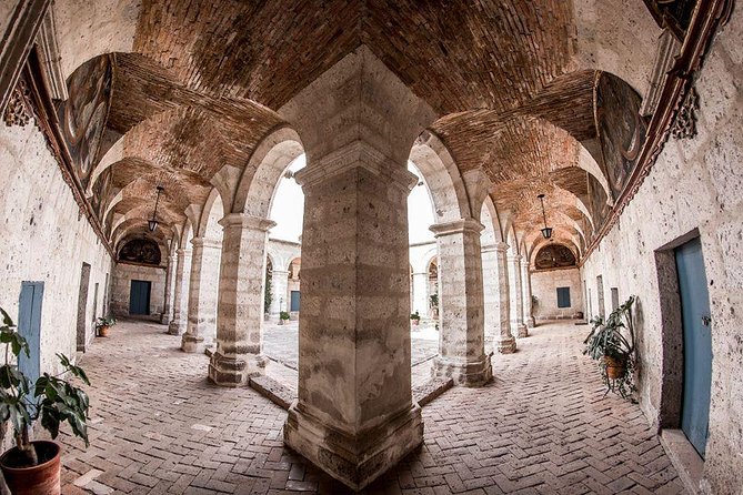 Arequipa, Historic and Colonial City and Santa Catalina Monastery - Price and timing: why $61 makes sense for 3.5 hours