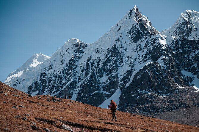 Ausangate and Rainbow Mountain Trek – 3 Days / 2 Nights - Day 3: Vinicunca before the crowds and the descent back to Cusco
