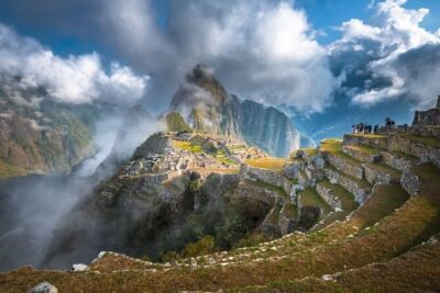 Belmond Hiram Bingham Train to Machupicchu - Full Day - What you’ll actually do on the train: food, wine, and live music