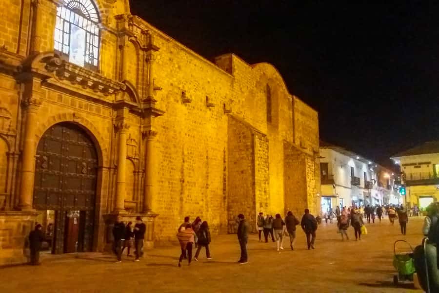 Best of Cusco: Night Tour, Pisco Sour Lessons, and Dinner - San Blas After Dark: Artisan Streets, Craft Shops, and Better Photo Light
