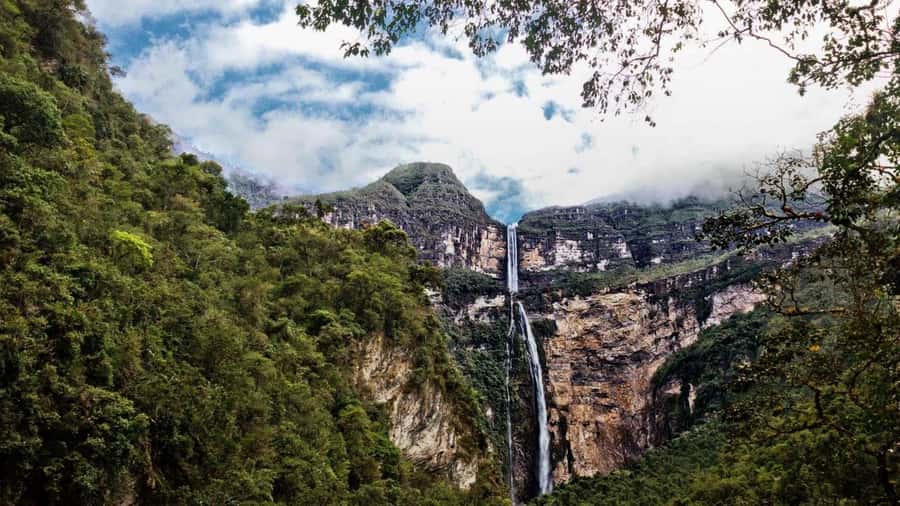 Chachapoyas: Gocta Waterfall Excursion | Entrance - Lunch | - The 2-hour walk through thick flora (and what to expect)