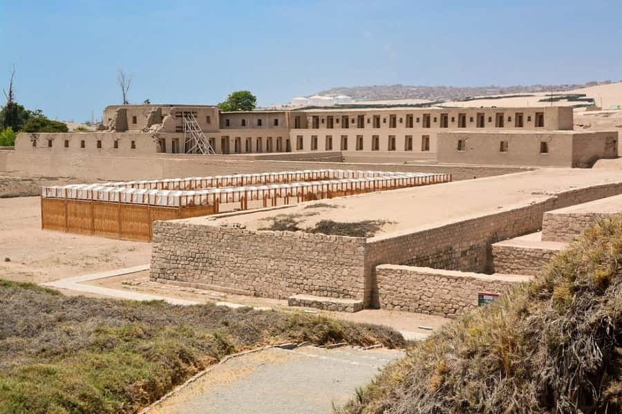 City Tour Colonial and Modern Lima for 5 Hours - Residential Lima: El Olivar de San Isidro, Miraflores, and Larcomar
