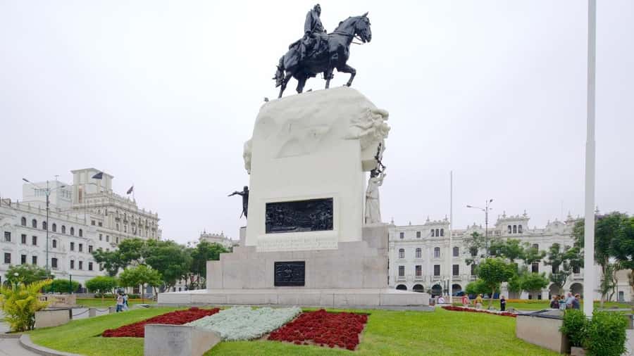City Tour Colonial and Modern Lima Half Day Plus Ticket - Plaza Mayor: the political and religious heart of Lima