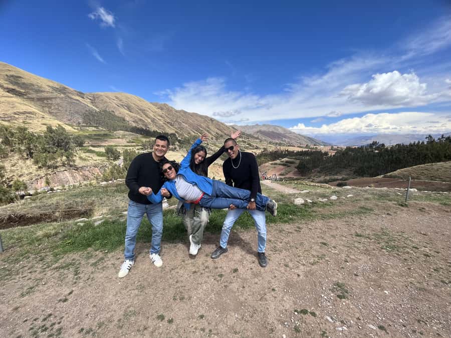 Cusco: Archeological Sites Tour and Forest Photo Experience - Sacsayhuamán: Solar Sanctuary Built for Protection