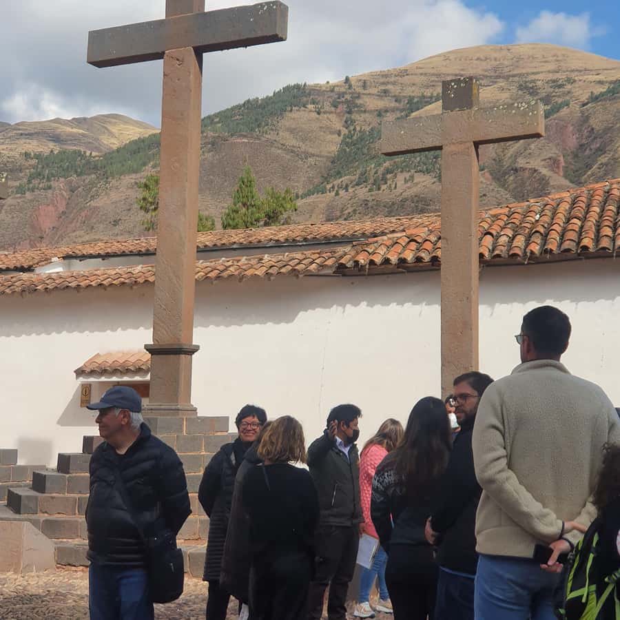 Cusco: Bus Turistico Puno Cusco con Tour y Buffet - How the day stays manageable: planned breaks, not constant rushing