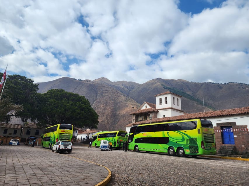 Cusco: Bus Turistico Puno Cusco con Tour y Buffet - La Raya (Paso de la Raya): road limit, big views, and a pause that matters
