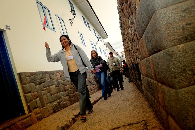 Cusco City Sightseeing and Sacsayhuaman Archeological Park Tour - Qorikancha: the Sun Temple legend under Santo Domingo
