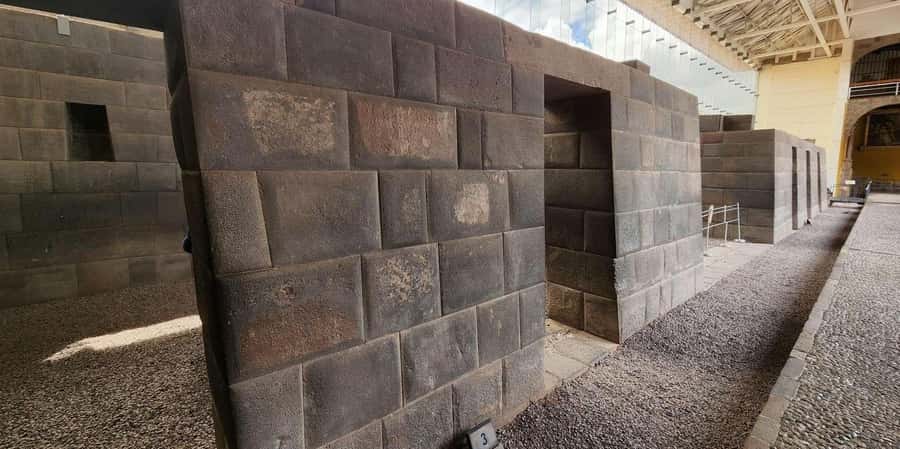 Cusco: City Tour | Half-Day Tour to 4 Archaeological Sites - Where the tour starts: Plaza de Armas energy