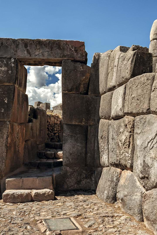 Cusco : City Tour of 4 Ruins and Sun Temple - Qenqo: ceremonial rock structures and a maze-like feel
