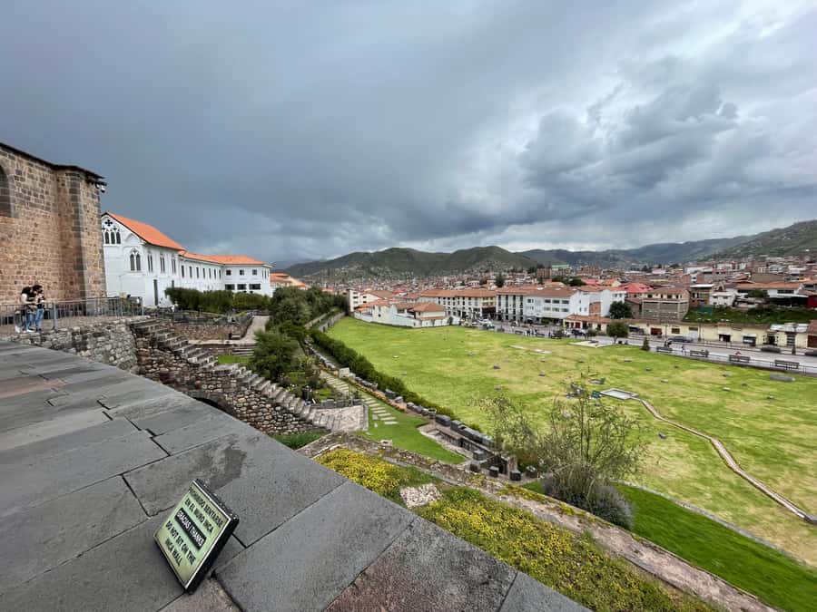 Cusco : City Tour of 4 Ruins and Sun Temple - Coricancha (Temple of the Sun): Inca worship meets Spanish walls