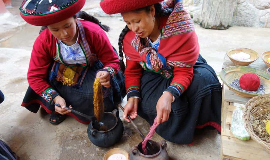 Cusco: Full-Day Sacred Valley and Maras Tour - Chinchero Textile Center and Archaeological Zone: Start With Culture