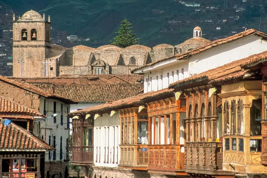 Cusco: Half-Day City and Nearby Archaeological Sites Tour - Sacsayhuaman: huge stones, fortress power, and Inti Raymi ties