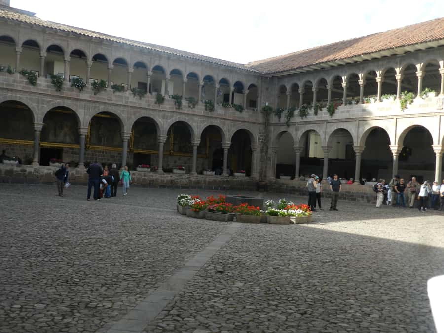 Cusco: Half-Day Historic City Tour - Qenqo’s labyrinth feeling: ceremonies and stars