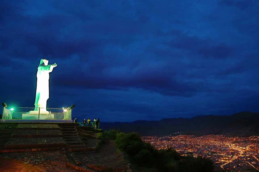 Cusco: Legends and History Night Tour with Pisco Sour - Pisco sour finale: a local bar moment, not a tourist bottleneck