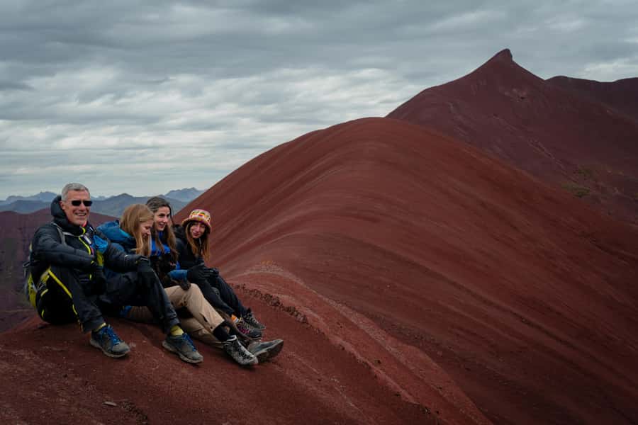 Cusco One Day: Tour Rainbow Mountain & Red Valley opcional - Valle Rojo (Red Valley): worth it, but it is not a long linger