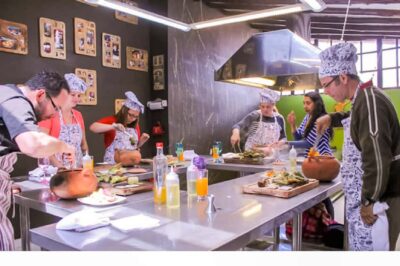 Cusco: Peruvian Cooking Class & Market Tour - A pisco lesson: from grapes to your toast