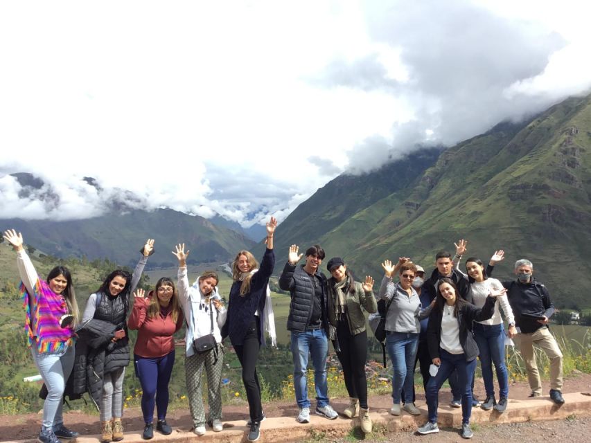 Cusco: Pisac, Ollantaytambo, & Chinchero Sacred Valley Tour - Guide setup and language: English/Spanish groups and the Jenni effect