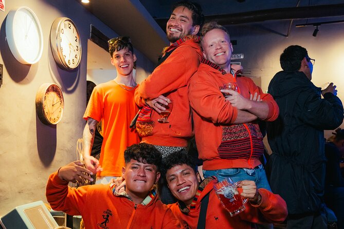 Cusco Pub Crawl: Bar Tour, Drinks And Club with no waiting lines - The guide factor: languages and a host named David