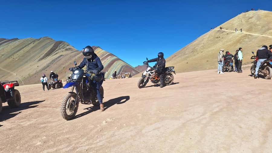 Cusco: Rainbow Mountain In Quad Bikes /walk 5 minutes/+meals - Rainbow Mountain viewpoint: walk 45 minutes or motorcycle up