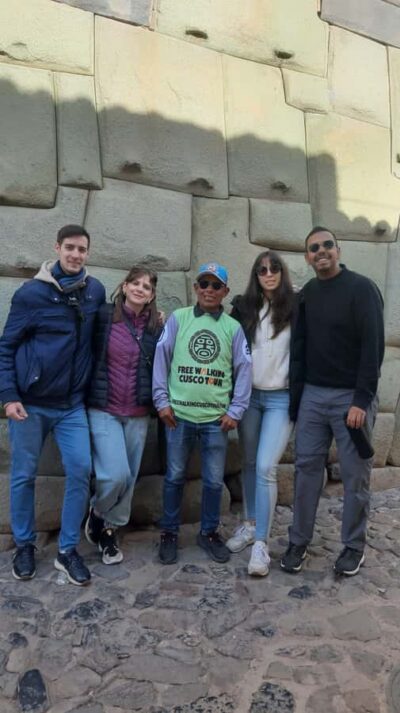 Cusco: Walking Tour with a Local Guide - Finding the meeting point near Plaza de Armas (and starting smoothly)