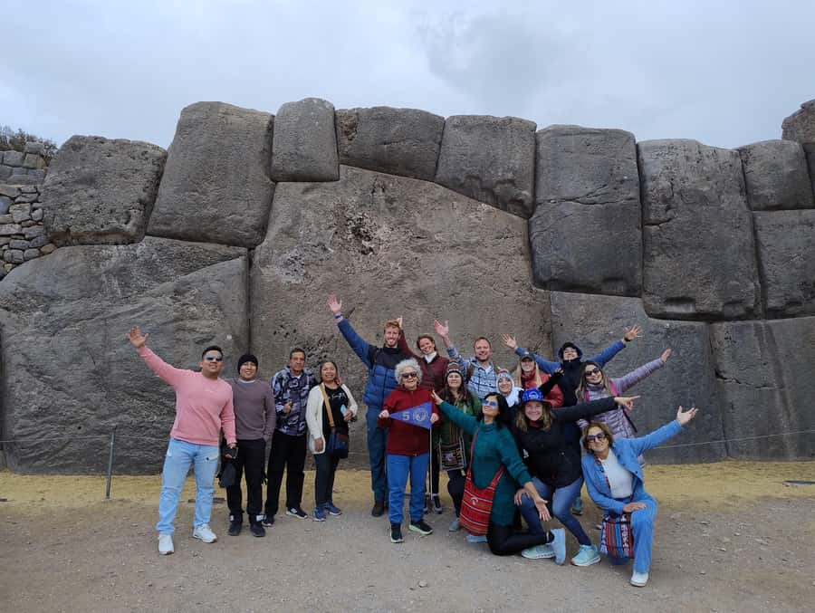 Cuzco : Excursion City Tour in Cusco, Sacsayhuaman and Tambomachay - A note on retail stops: if shopping time isn’t your thing, ask first