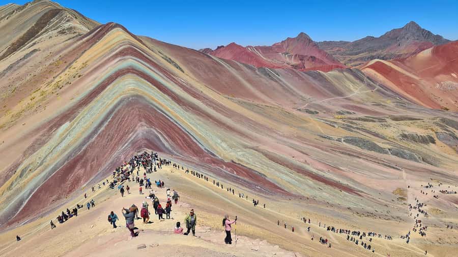 Cuzco: Rainbow Mountain Excursion - Leaving Cusco at 4 a.m. for the Rainbow Mountain head start