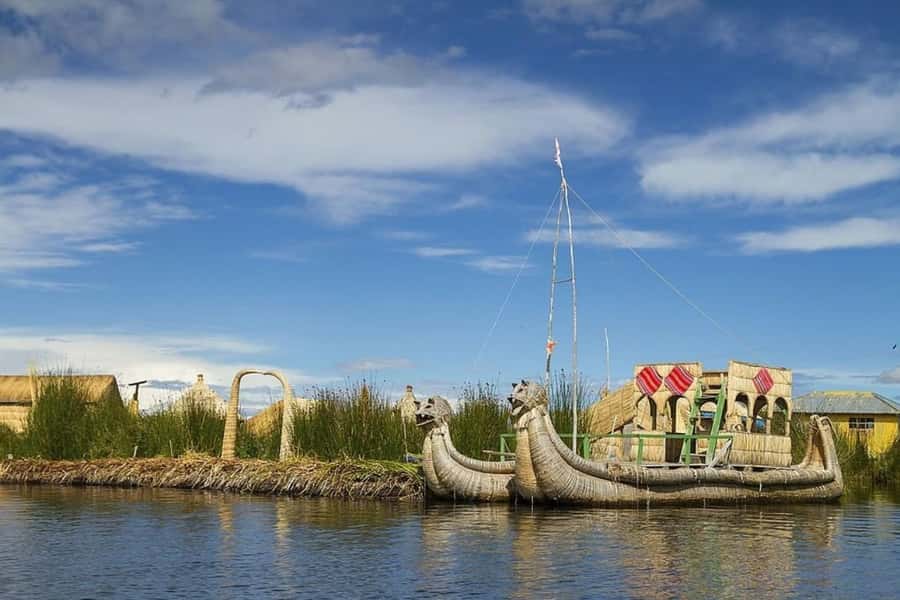 Day Trip to Uros Floating Islands and Amantani Island - The Crossing to Amantani: Time on Water vs. Time on Land