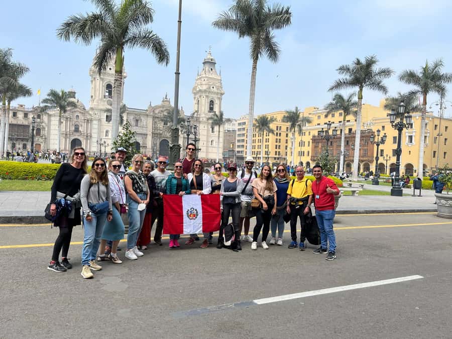 Enjoy Lima Walking Historic Center, Plaza San Martin and Plaza de Armas - Start at Gran Hotel Bolívar, then let the streets guide you