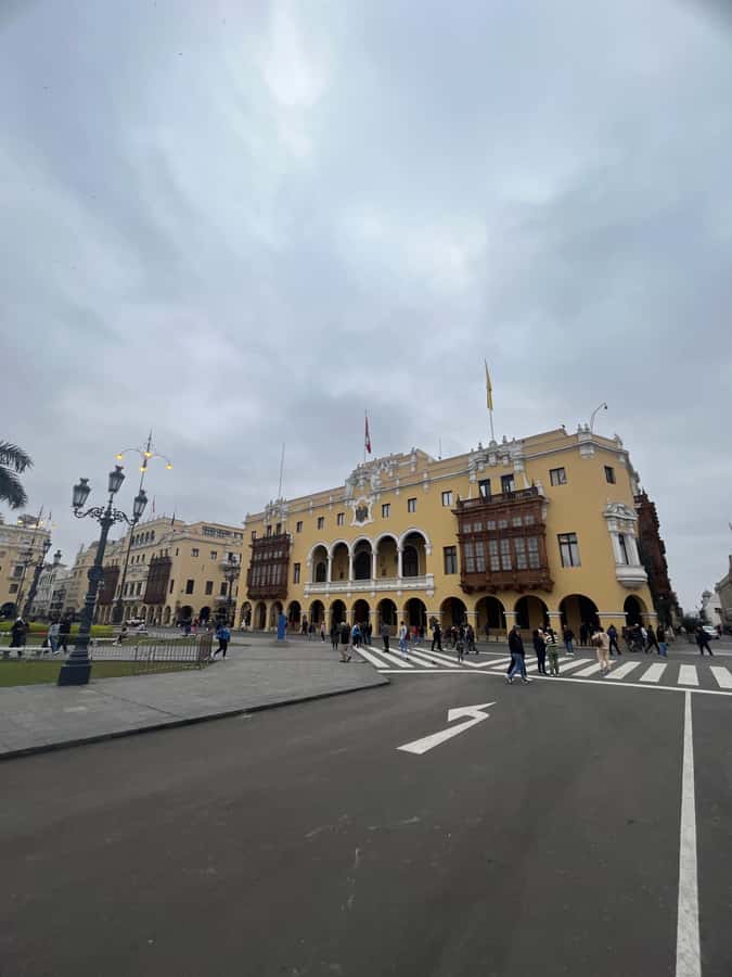 Enjoy Lima Walking Historic Center, Plaza San Martin and Plaza de Armas - Plaza de Armas: where Lima’s civic power shows up fast