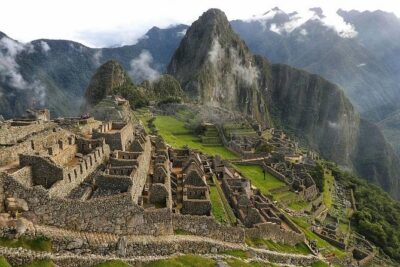 Exclusive Huayna Picchu Tour in 1 Day from Cusco - The Expedition train to Aguas Calientes: comfort with views built in