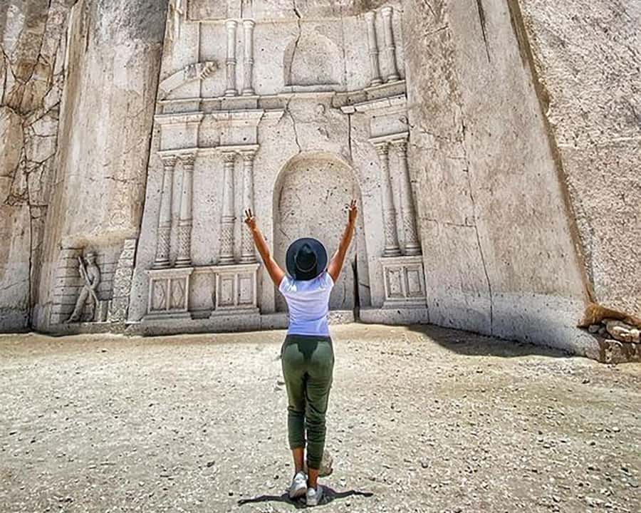 Excursion + Sillar and Culebrillas Route in Arequipa - Añashuayco Quarry: the working side of sillar