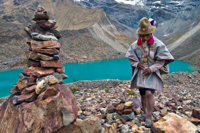 Excursion to Humantay Lake from Cusco - The bus ride to Mollepata and Soraypampa: plan for motion and time