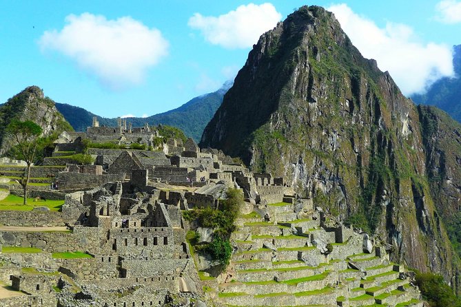 Excursion to MachuPicchu with Train Vistadome Full Day - Return to Cusco: buses, short fixes, and getting you to your hotel area